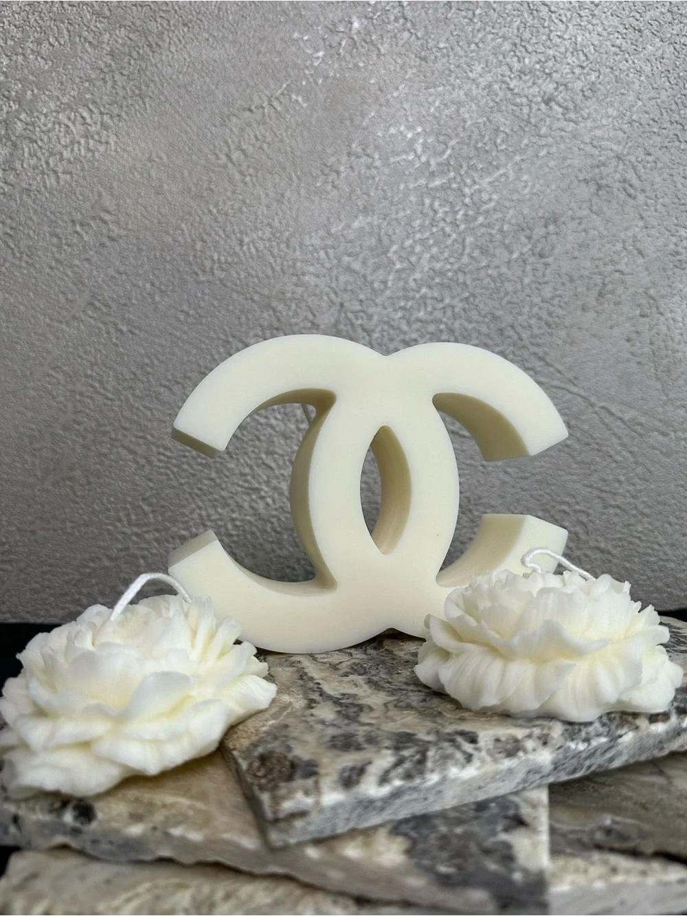 Ivory Interlocking CC Logo Decorative Candle - Women Accessories